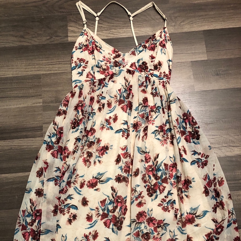 Pretty dress, only used once
